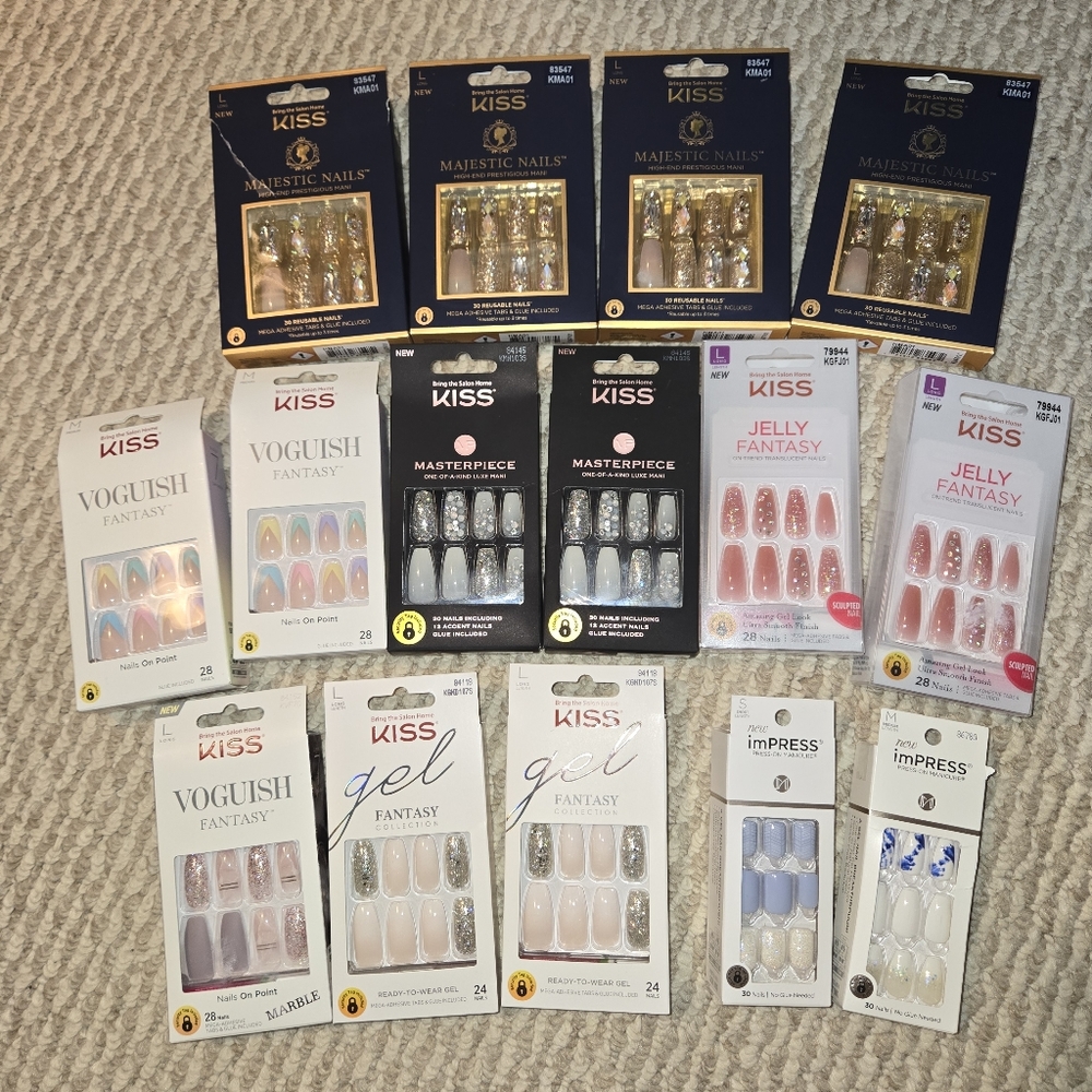 Bundle of 15 sets of KISS Nails